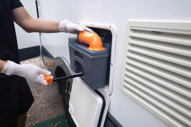 Best Construction site porta potty rental  in Des Plaines, IL